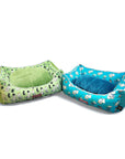 Moomin Blue Ski Holidays Lit Chien par SohoPoms - Pom D'Azur