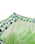 Moomins Green Leaves Lit Chien par SohoPoms - Pom D'Azur