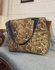 Sac de Transport pour Chien 'Python Élégance'