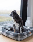 Lit pour Chien Marron 'SCOTT' par Bowl & Bone - Pom D'Azur