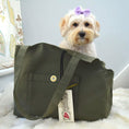 Load image into Gallery viewer, Sac de Transport Pour Chien Coton Ciré Olive par SohoPoms
