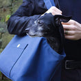 Load image into Gallery viewer, Sac de Transport Pour Chien Coton Ciré Navy par SohoPoms
